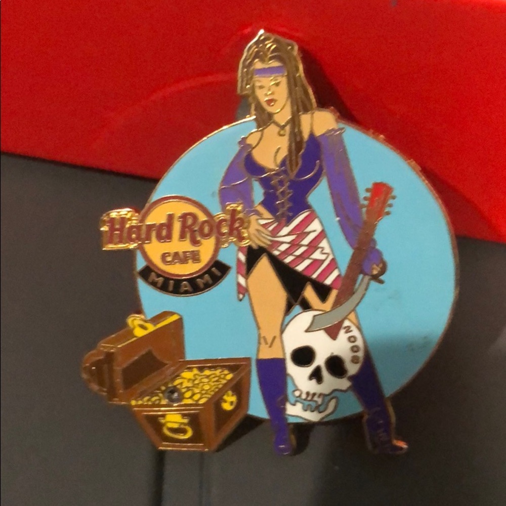 Hard Rock Cafe Miami 2008 Pirate Skull guitar 💀